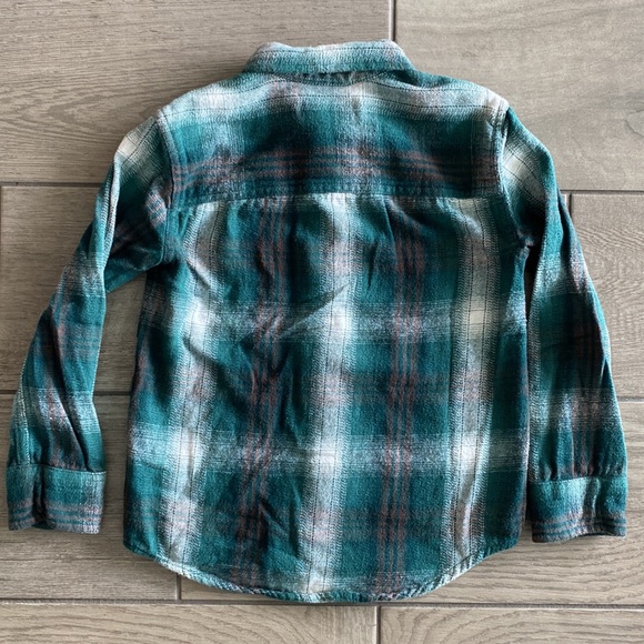 Boys Abercrombie Kids Button Down Shirts - Set of 2 - Picture 8 of 12